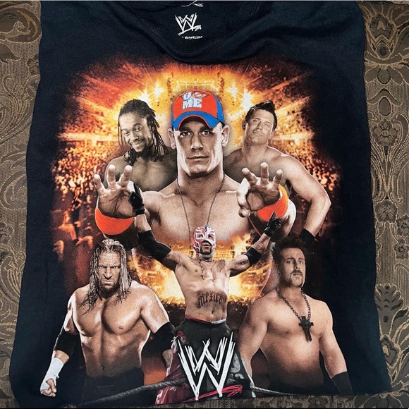 WWE SHIRT - Picture 4 of 4
